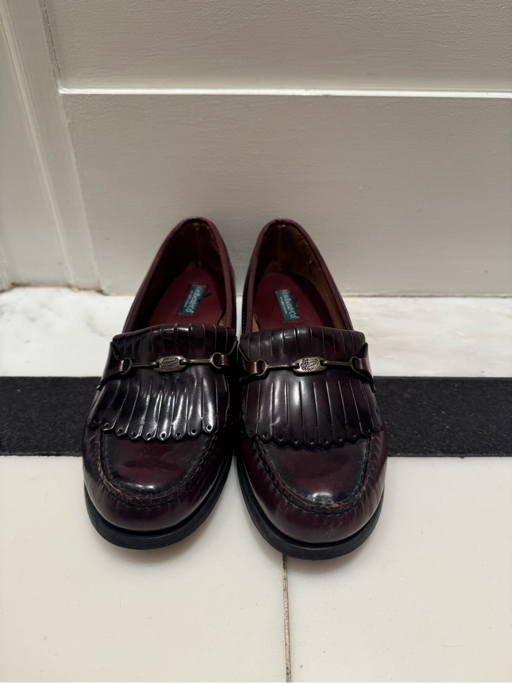 Women’s Fringe Bit Leather Loafer size 7.5